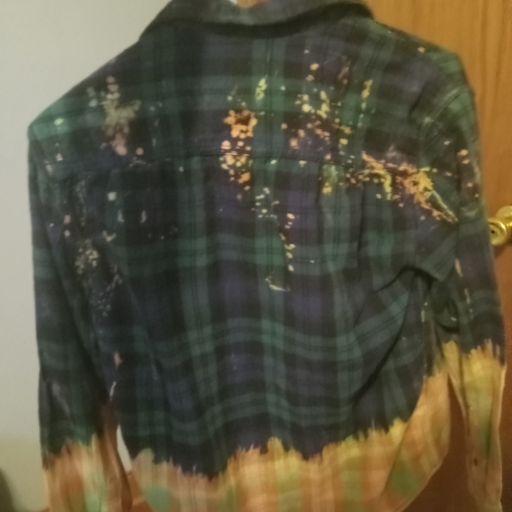 Green Flannel - Picture 3 of 3